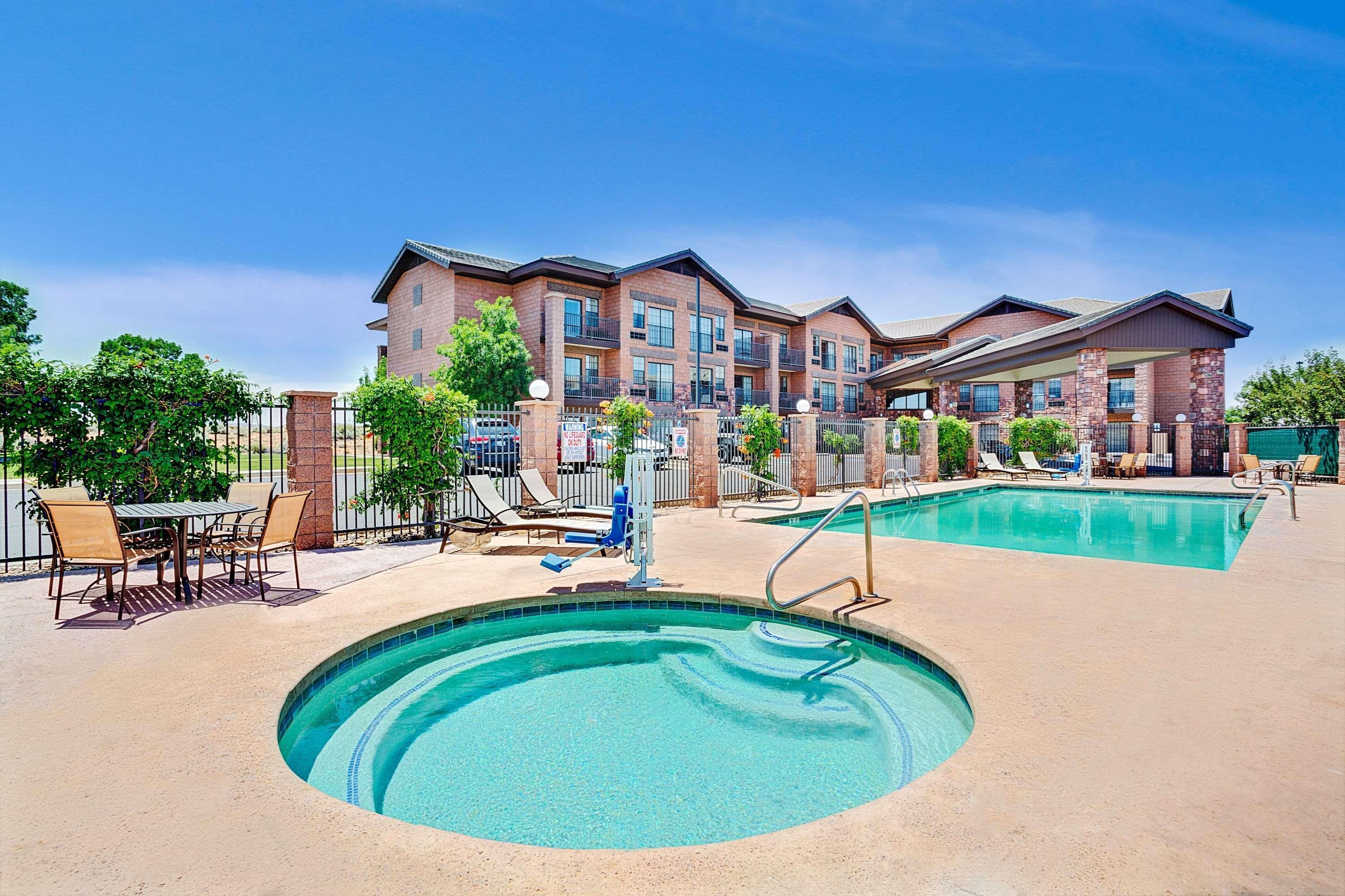 Days Inn & Suites By Wyndham Page Lake Powell Ngoại thất bức ảnh